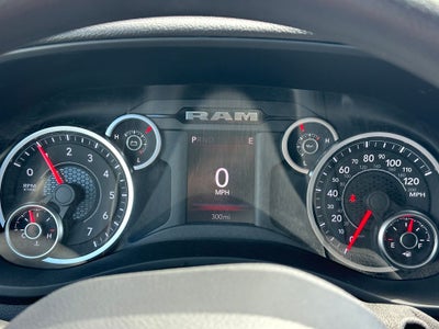 2026 RAM Ram 3500 RAM 3500 TRADESMAN CREW CAB 4X4 6'4' BOX