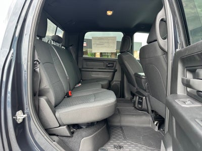 2026 RAM Ram 2500 RAM 2500 BLACK EXPRESS CREW CAB 4X4 6'4' BOX
