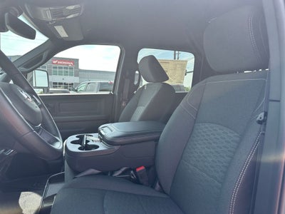 2026 RAM Ram 2500 RAM 2500 BLACK EXPRESS CREW CAB 4X4 6'4' BOX