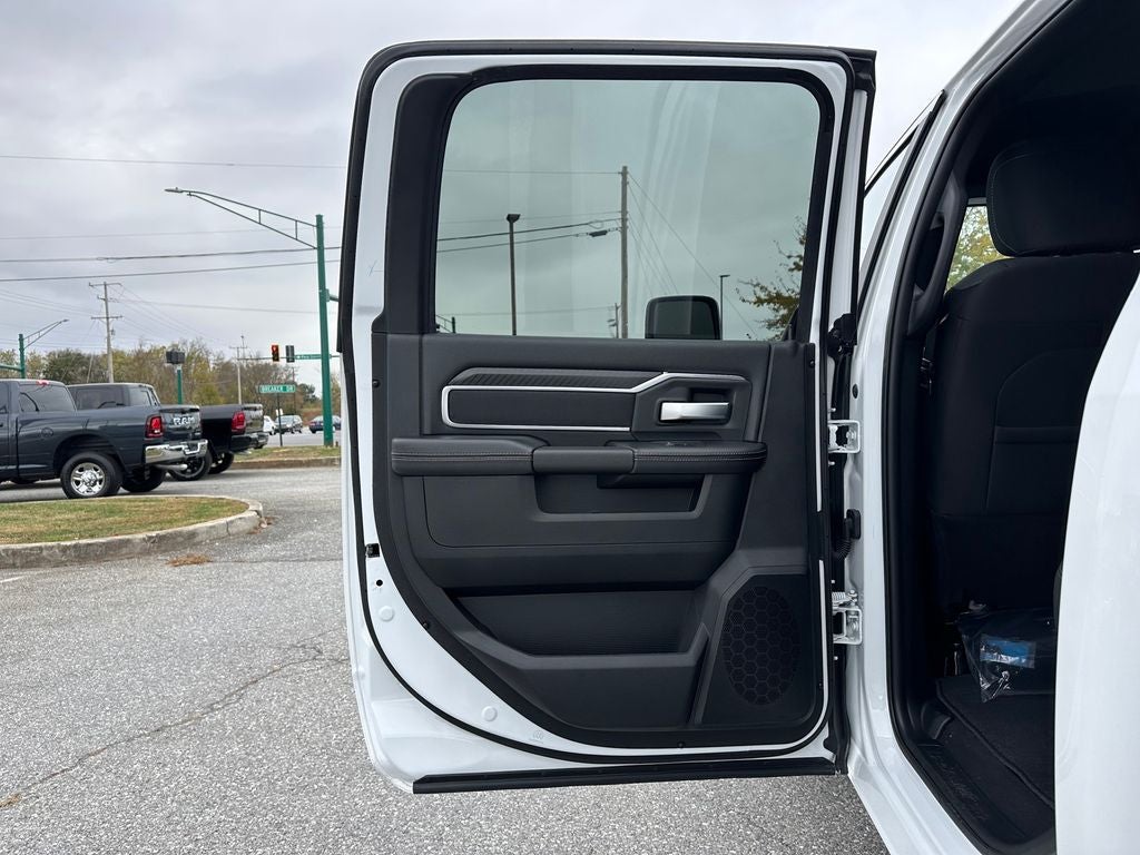 2025 RAM Ram 2500 RAM 2500 BIG HORN CREW CAB 4X4 6'4' BOX