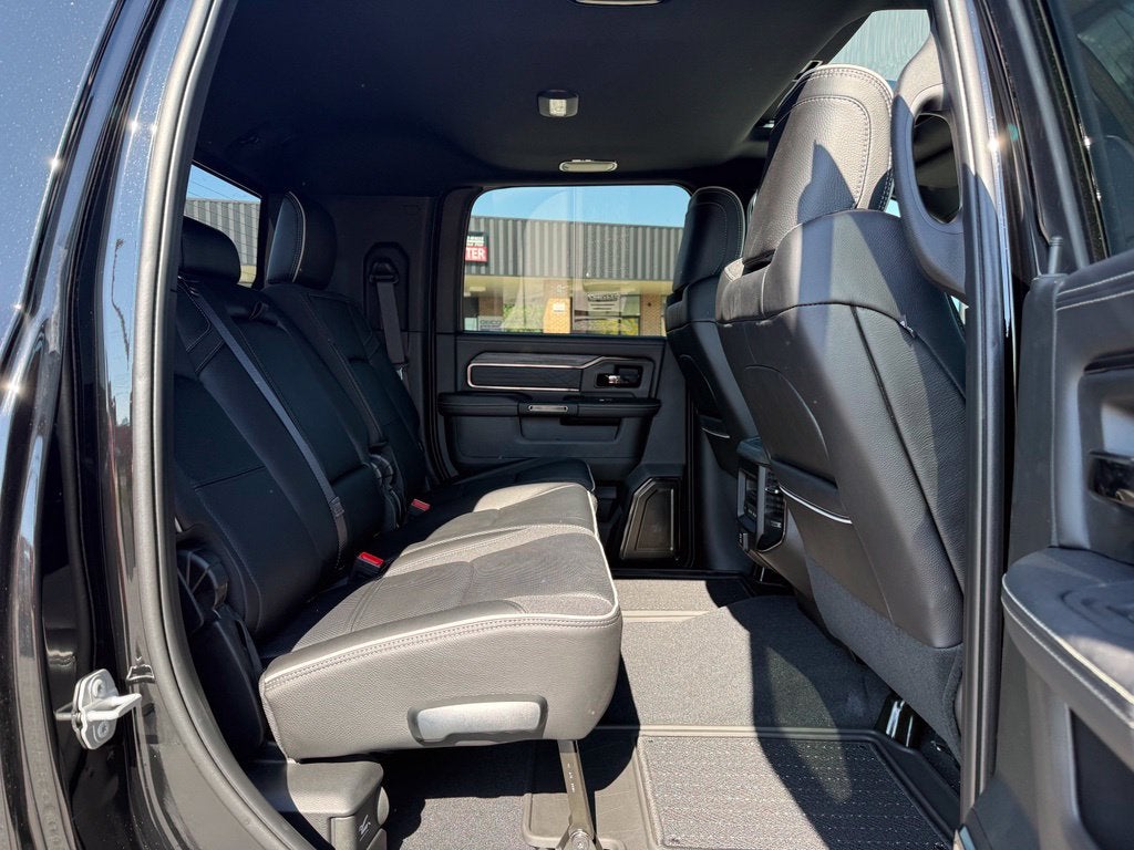2027 RAM Ram 2500 RAM 2500 LIMITED MEGA CAB 4X4 6'4' BOX
