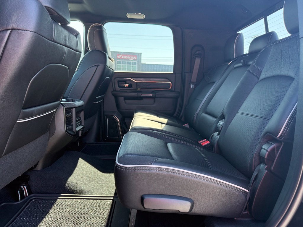 2027 RAM Ram 2500 RAM 2500 LIMITED MEGA CAB 4X4 6'4' BOX