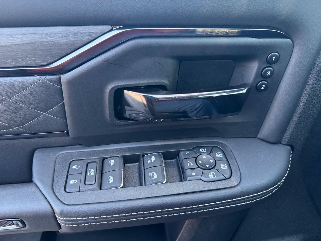 2027 RAM Ram 2500 RAM 2500 LIMITED MEGA CAB 4X4 6'4' BOX
