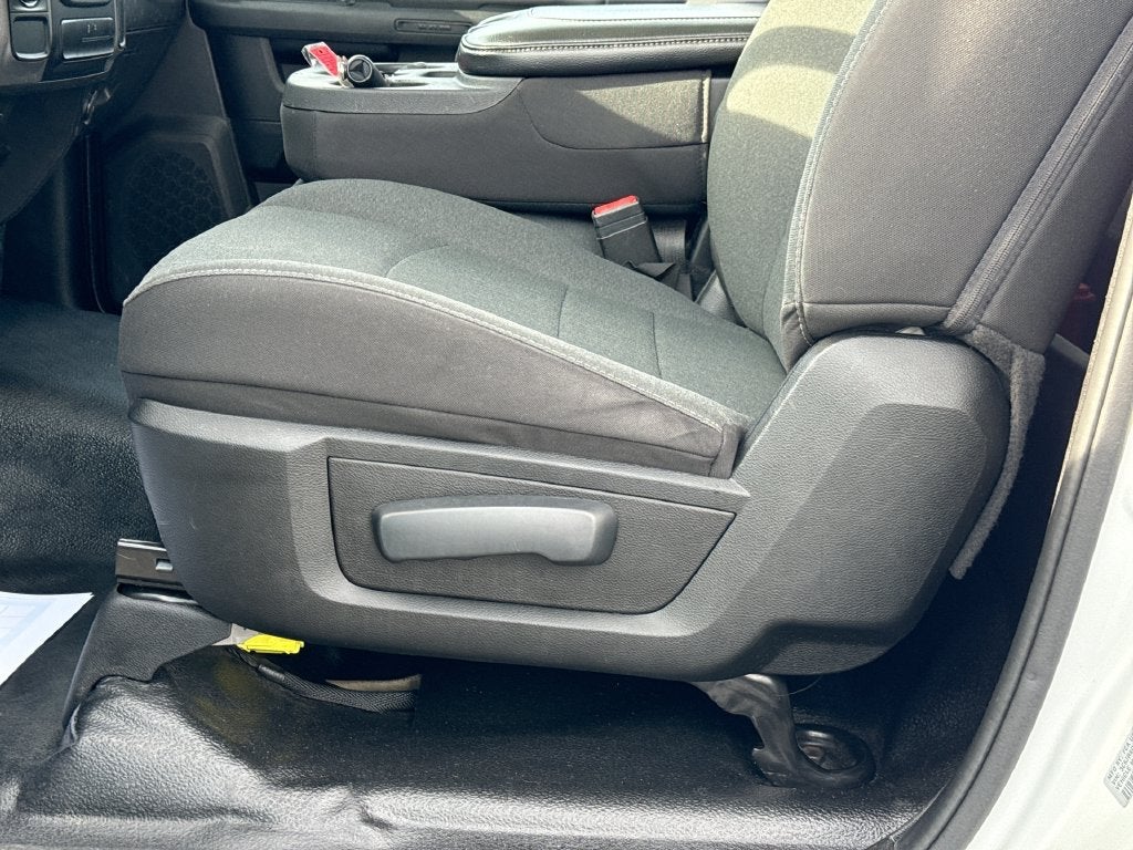 2023 RAM 1500 Classic Tradesman Regular Cab 4x2 8' Box