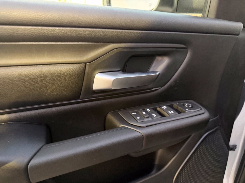 2027 RAM Ram 1500 RAM 1500 EXPRESS CREW CAB 4X4 5'7' BOX