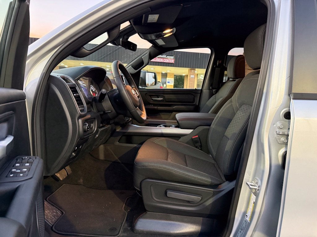 2027 RAM Ram 1500 RAM 1500 EXPRESS CREW CAB 4X4 5'7' BOX
