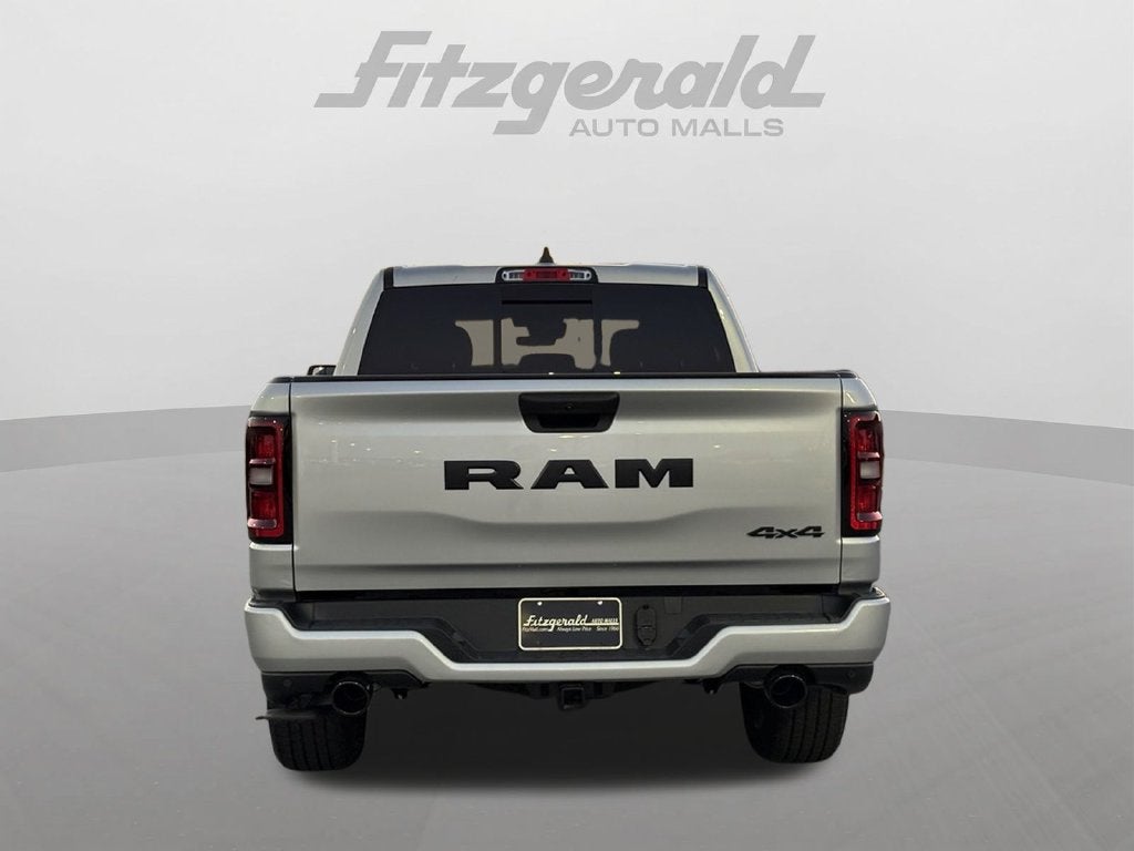 2027 RAM Ram 1500 RAM 1500 EXPRESS CREW CAB 4X4 5'7' BOX