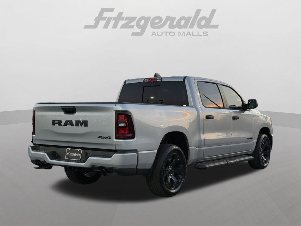 2027 RAM Ram 1500 RAM 1500 EXPRESS CREW CAB 4X4 5'7' BOX