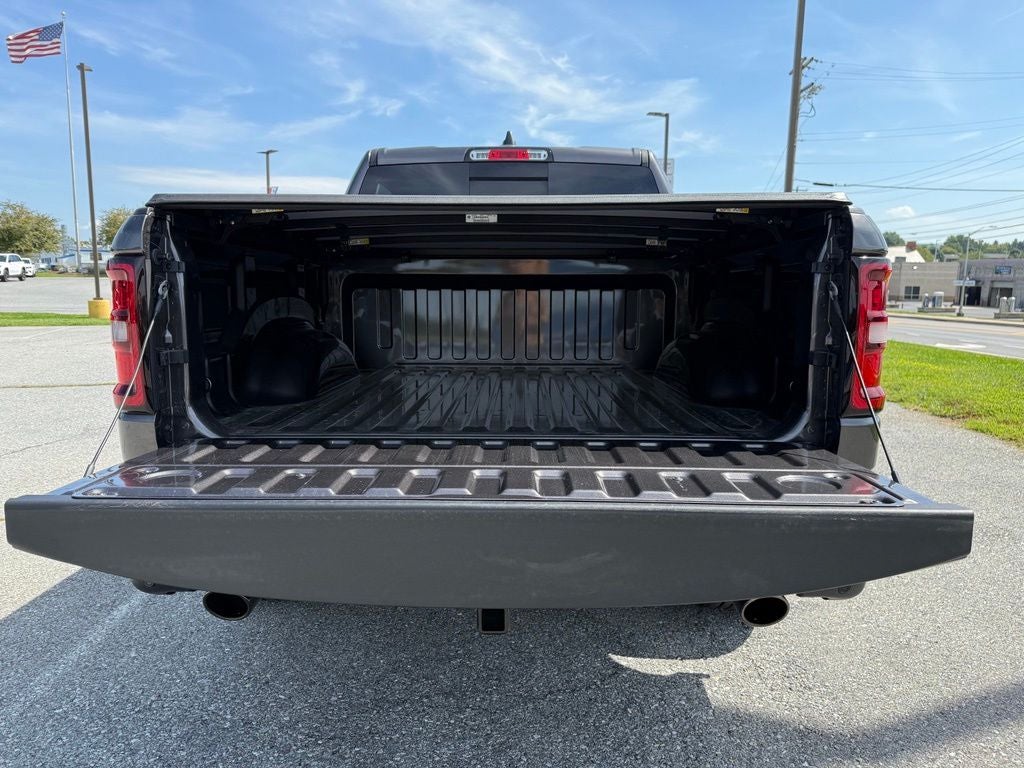 2026 RAM 1500 Express Crew Cab 4x4 5'7' Box