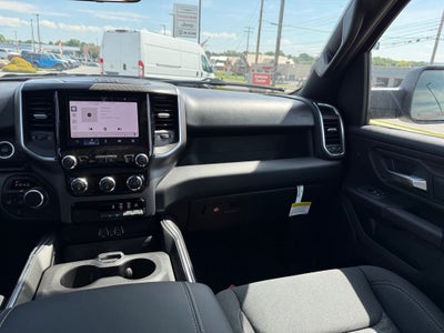2026 RAM 1500 Express Crew Cab 4x4 5'7' Box