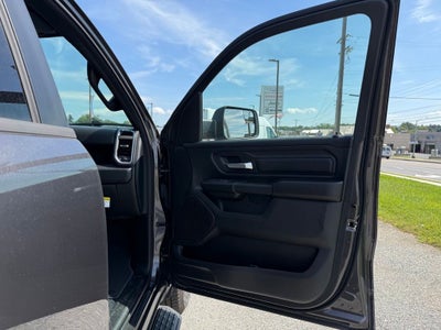 2026 RAM 1500 Express Crew Cab 4x4 5'7' Box
