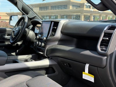 2026 RAM 1500 Express Crew Cab 4x4 5'7' Box