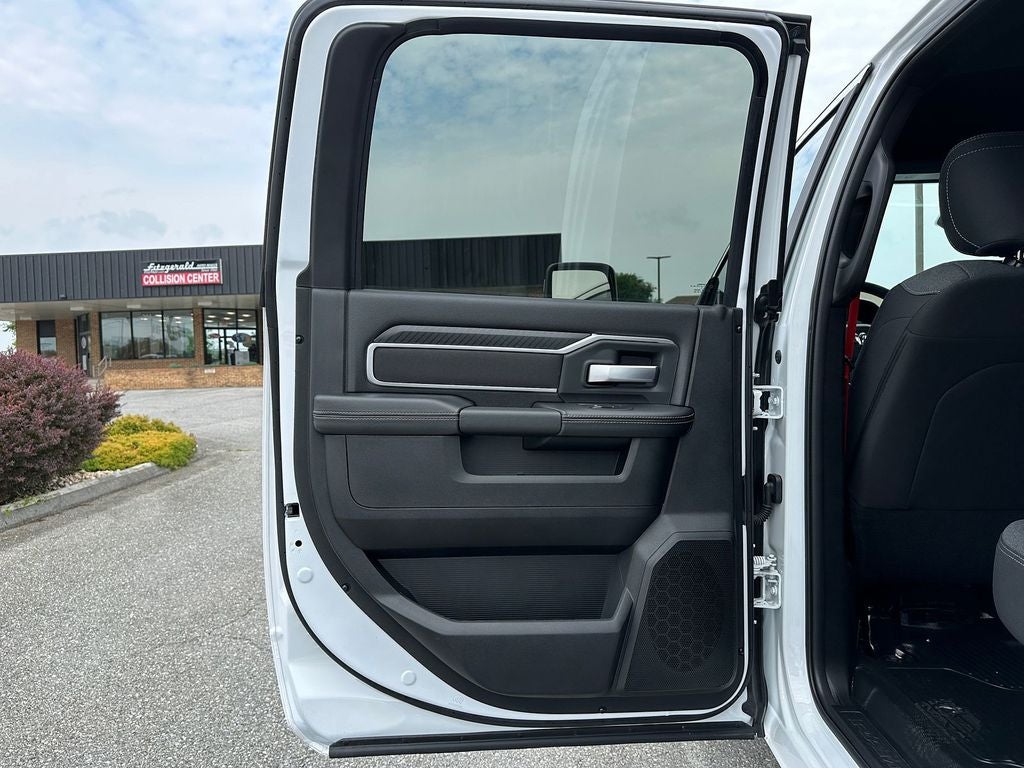 2025 RAM Ram 4500 Chassis Cab RAM 4500 BIG HORN CHASSIS CREW CAB 4X4 60' CA