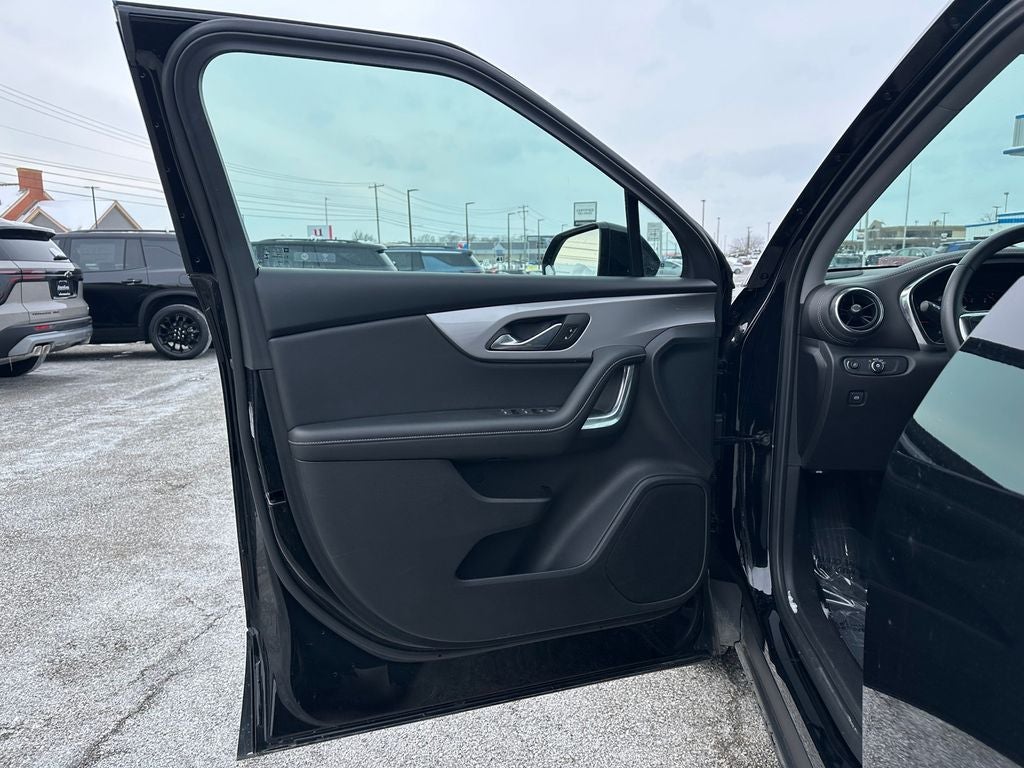 2025 Chevrolet Blazer AWD 2LT