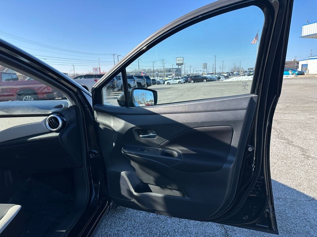 2022 Nissan Versa 1.6 SV