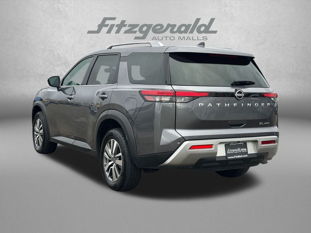 2025 Nissan Pathfinder SL