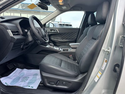 2022 Mitsubishi Outlander SEL 2.5 2WD