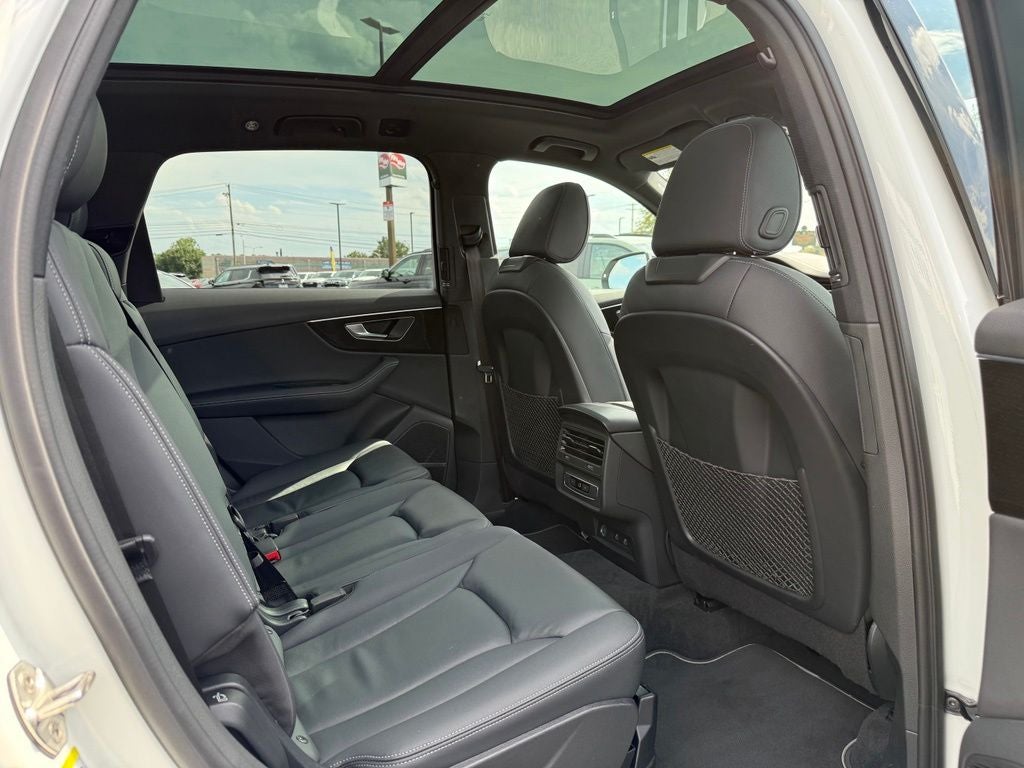 2025 Audi Q7 Premium Plus 55 TFSI quattro Tiptronic