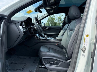 2025 Audi Q7 Premium Plus 55 TFSI quattro Tiptronic