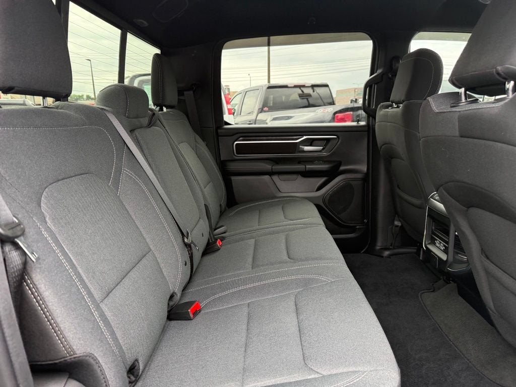 2024 RAM 1500 Big Horn Crew Cab 4x4 5'7" Box