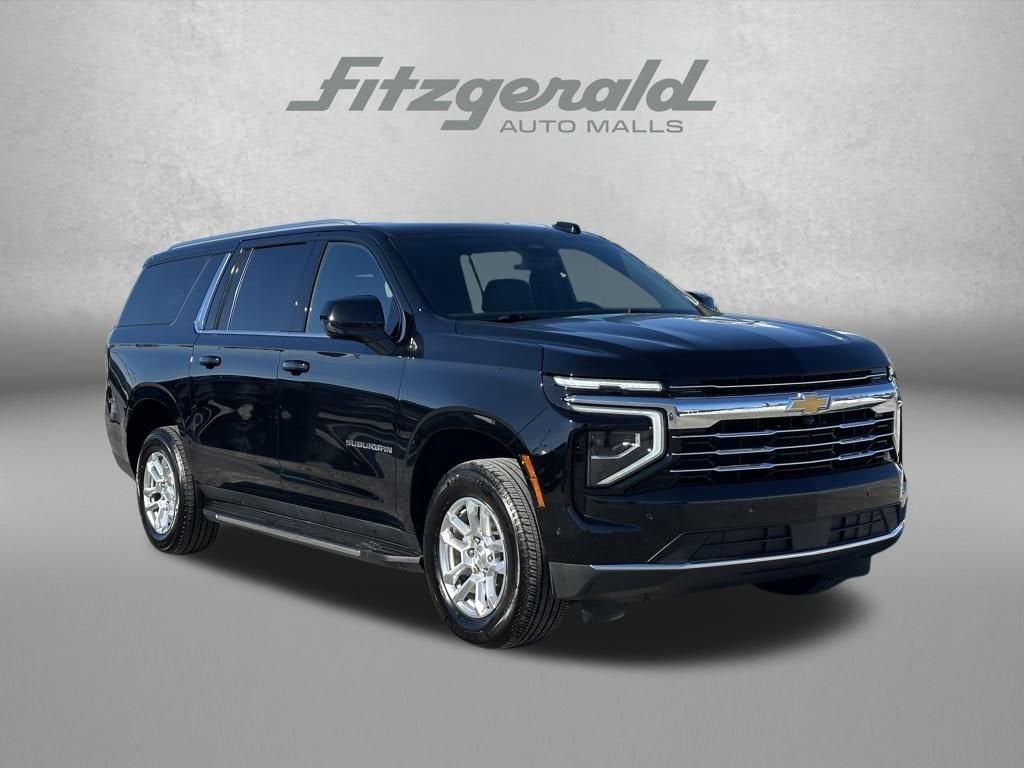 2025 Chevrolet Suburban LT