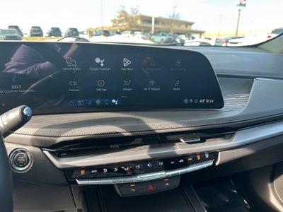 2025 Cadillac XT4 Premium Luxury