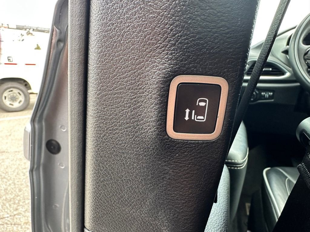 2021 Chrysler Pacifica Limited AWD