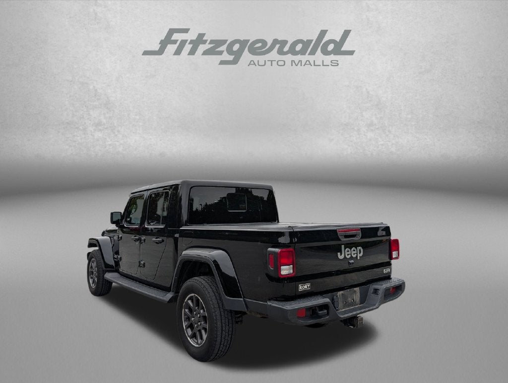 2022 Jeep GLADIATOR Base