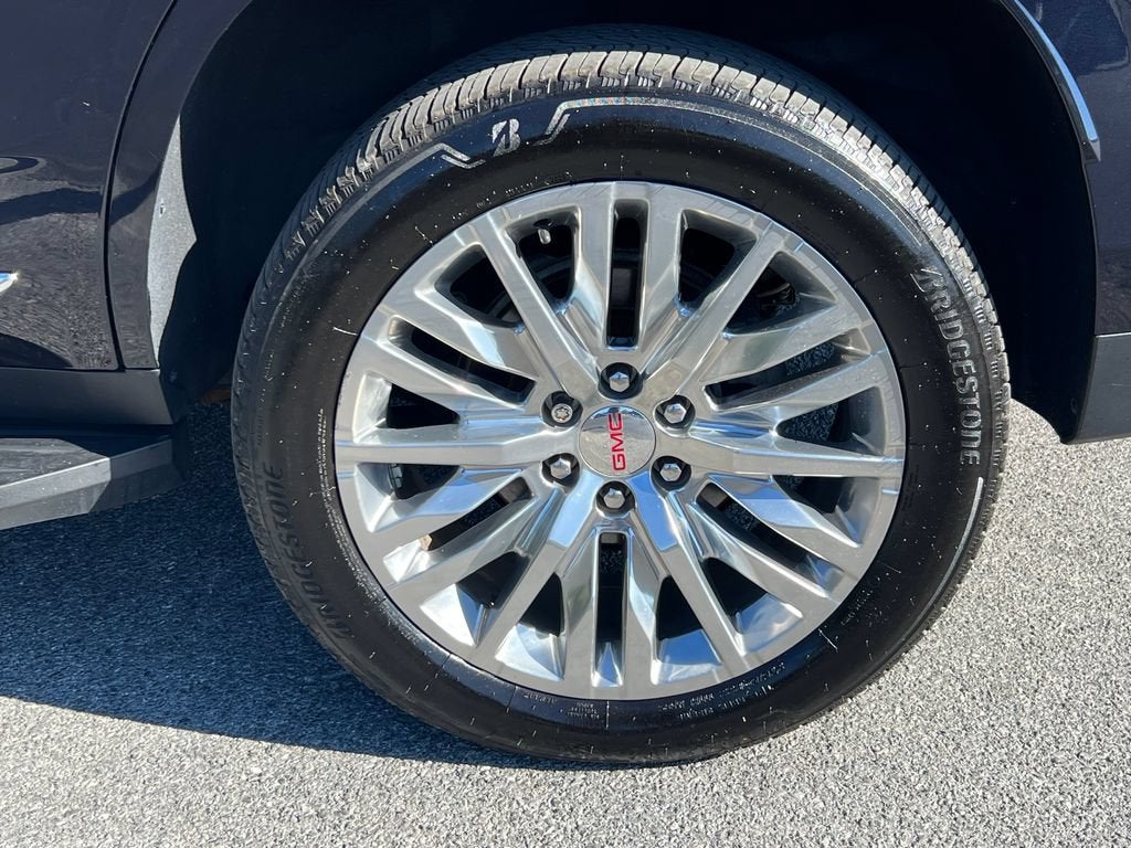 2023 GMC Yukon SLT