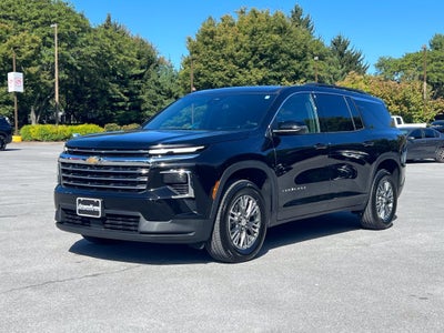 2025 Chevrolet Traverse LT