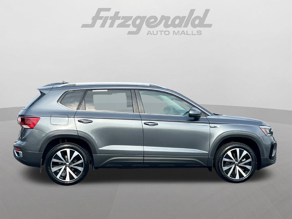 2023 Volkswagen Taos SE