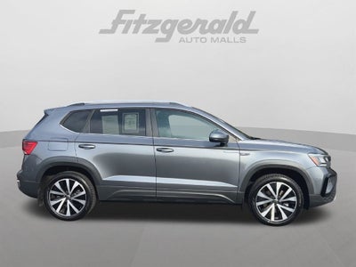 2023 Volkswagen Taos SE