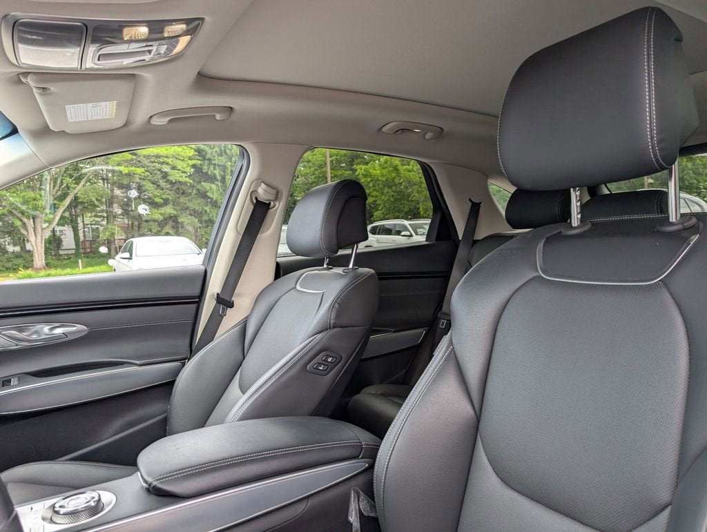 2023 Genesis GV70 2.5T