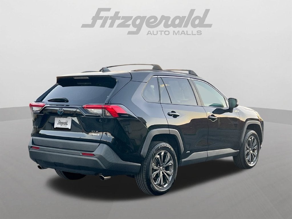 2022 Toyota RAV4 Hybrid XLE Premium