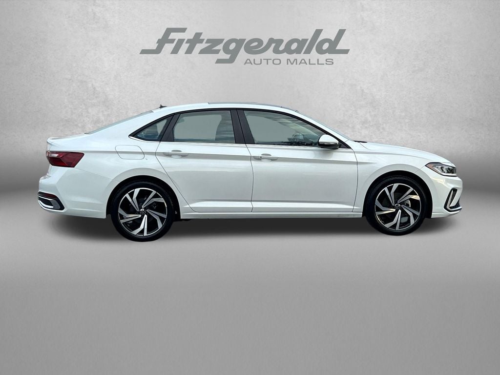 2025 Volkswagen Jetta SEL